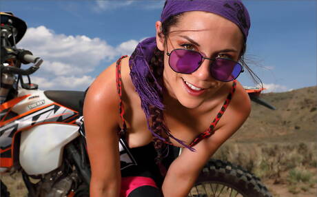 MPL Studios are proud to present you with a free pics featuring Elena Generi demonstrating well-done shape